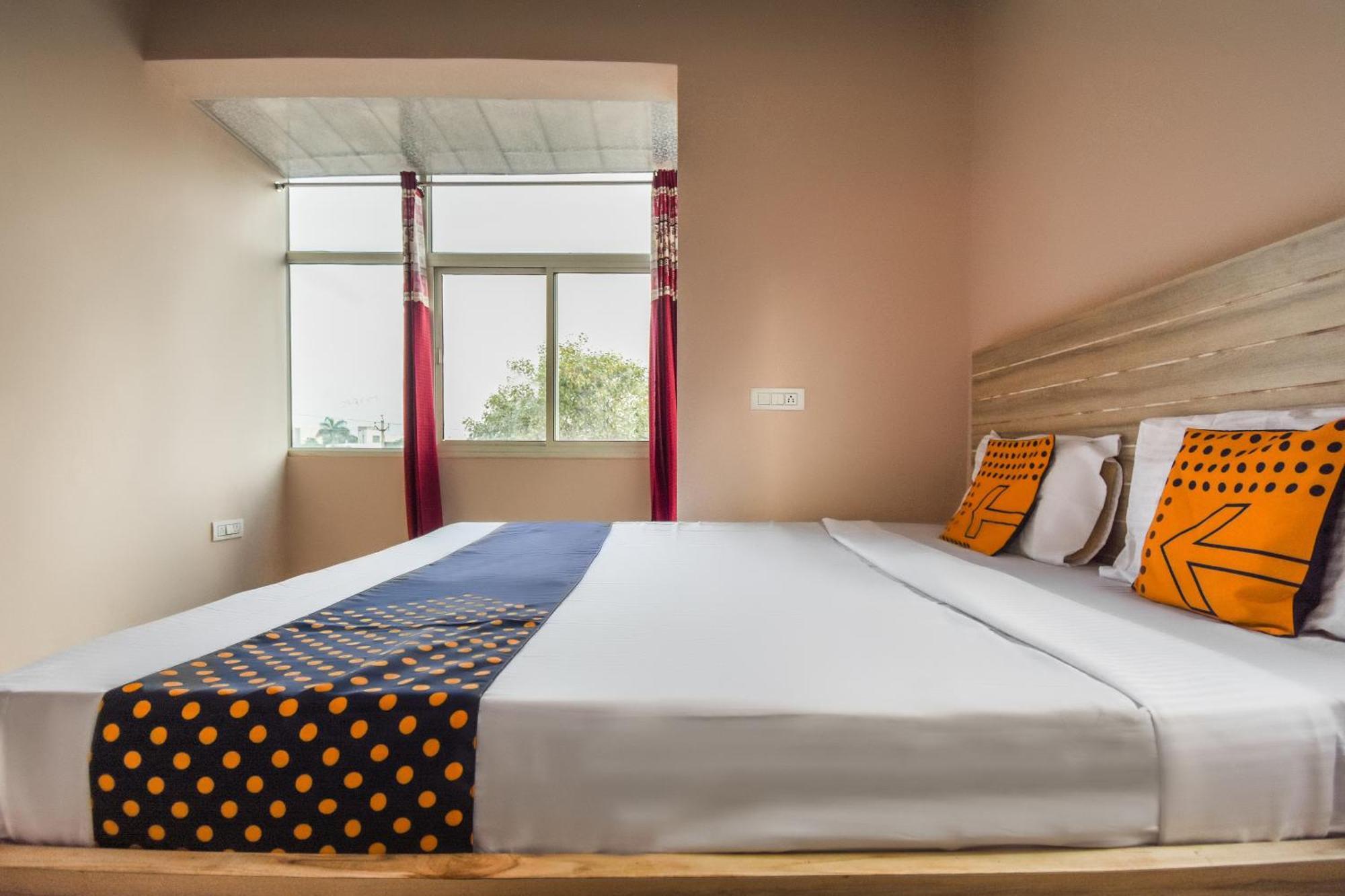 פנצ'קולה Hotel O Hi Tech מראה חיצוני תמונה